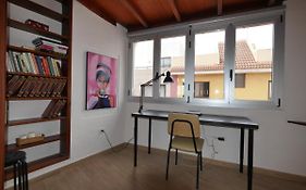 Petite Maison, La Laguna